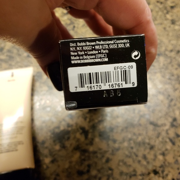 ■■SOLD■■NIB BOBBI BROWN TINTED MOISTURIZER  SPF 15 - Picture 6 of 8